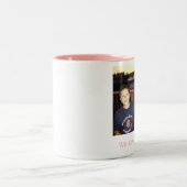 131、私達は私達のYia Yiaを愛します ツートーンマグカップ (中央)