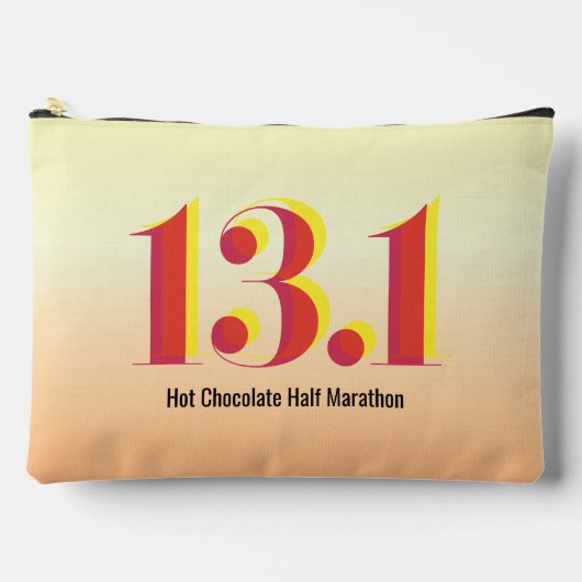 13.1ハーフマラソランニングンの黄はっきりした赤文字 アクセサリーポーチ (正面)
