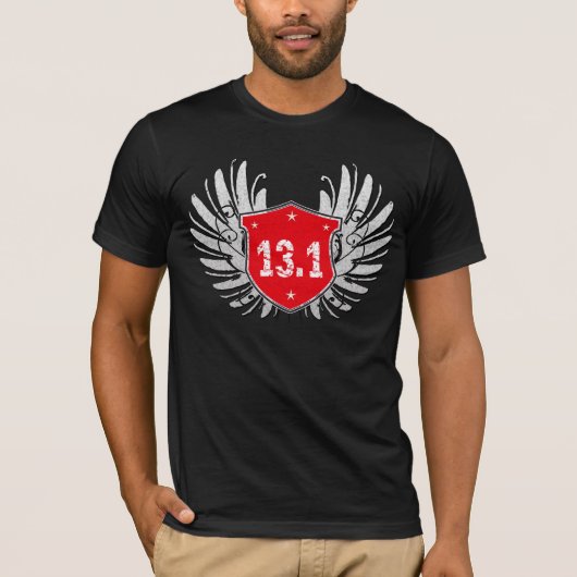 13.1半マラソンの盾 Tシャツ (正面)