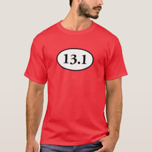 13.1半分のマラソンの楕円形 Tシャツ