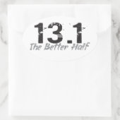 13.1良い半分 – ハーフマラソン走者 楕円形シール (バッグ)