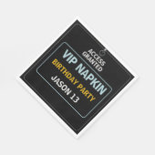 13th誕生日パーティー， VIPパス，レベル13，少年 スタンダードランチョンナプキン (角)