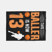13th Birthday Bysketbyll - This Byller Is Now 13 フリースブランケット (正面(横))