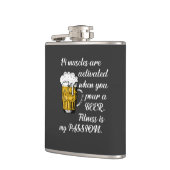 14ビールを注ぐと筋肉が活性化する。 フラスク (左)