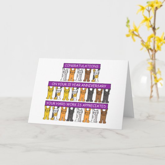 15年の仕事記念日のお祝いのかわいい猫 カード (黄色い花)