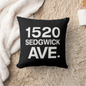 1520 SEDGWICK AVE。 クッション (ブランケット)