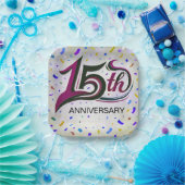 15th Anniversary Text With Party Confetti ペーパープレート (パーティー)