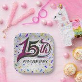 15th Anniversary Text With Party Confetti ペーパープレート (パーティー)