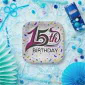 15th Birthday Text With Party Confetti ペーパープレート (パーティー)