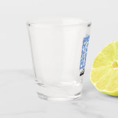 16世紀の神話の生き物の装飾首都F ショットグラス (左)