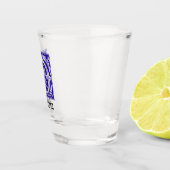 16世紀の神話の生き物の装飾首都O ショットグラス (右)