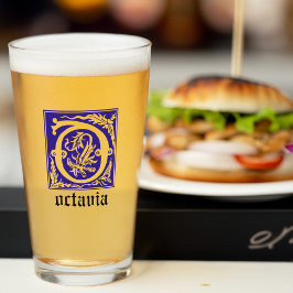 16世紀の神話の生き物の装飾首都O タンブラーグラス