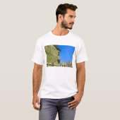 16世紀ルネサンス様式の家々に囲まれた旧市街広場 Tシャツ (正面フル)