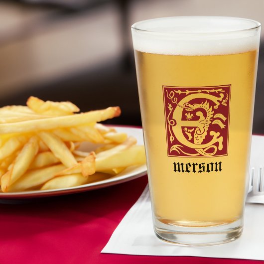 16世紀神話の生き物の装飾の首都E タンブラーグラス