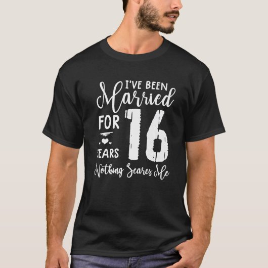 16年結婚したおもしろい間16周年 Tシャツ (正面)