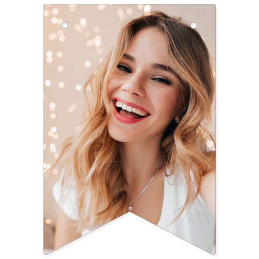 16枚の写真でパーソナライズされた家族のバンティング バンティングフラッグ (第1の旗)