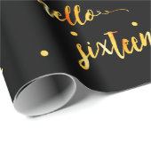 16歳の誕生日ブラック金ゴールドこんにちは16タイポグラフィ ラッピングペーパー (ロールコーナー)