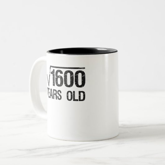 1600のおもしろい数学問題の平方根が40番目に等しい ツートーンマグカップ (正面左)
