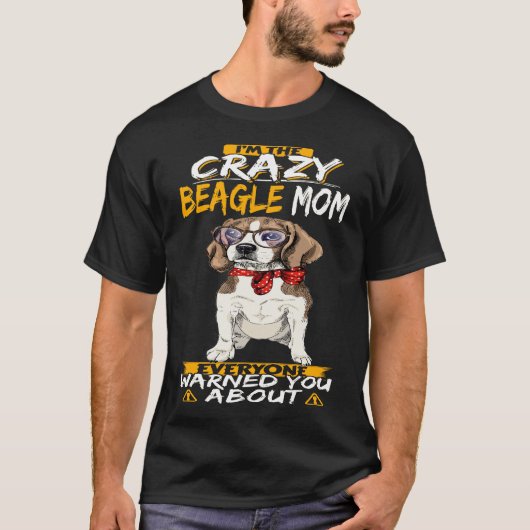 162私はビーグル熱狂するママ Tシャツ (正面)