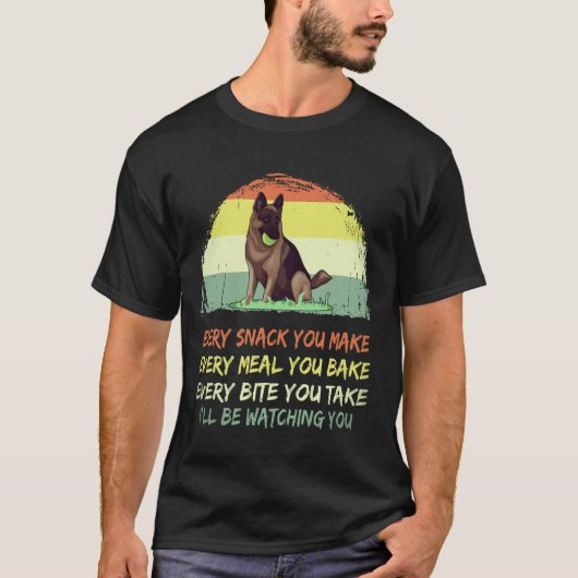16 おやつを作る度に… あなたのことを監視しています G Tシャツ (正面)