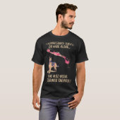 16 女性はワインだけで生きていくことはできません彼女にはN Tシャツ (正面フル)