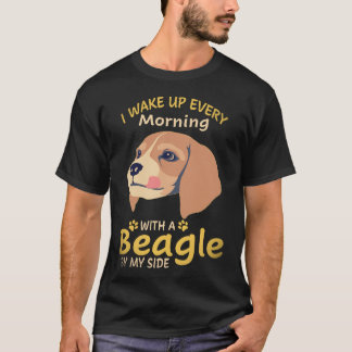 16 私のそばにはいつもビーグルがいます Tシャツ