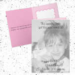 16th素晴らしい名前ピンクの誕生日の写真 カード<br><div class="desc">5祝インチx 7インチの誕生日カーパーソナライズされたドとスタイルして大きな日！独自の写真を追加お気に入りのし、そのクラシックの外観のためのソフトな色あせたフィルターと時代を超越した白黒のデザインに変換される。カスタマイズ16、21、30、またはそれ以上の甘い年齢やマイルストーンに合わせた文字。おもしろいで心のこもった完璧モダンな形見。彼らの誕生日を特別に作るカードで彼らのユニークでスマイルを持って来る。ピンク</div>