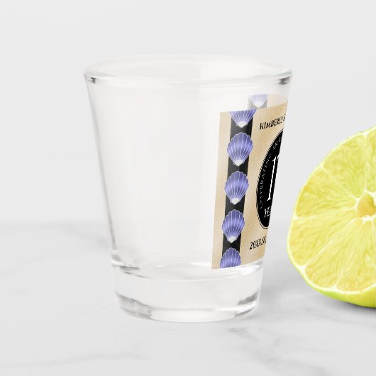 17エレガントth Shells結婚の記念日 ショットグラス (左)