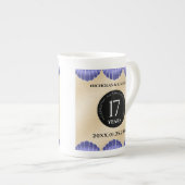 17エレガントth Shells結婚の記念日 ボーンチャイナマグカップ (正面右)