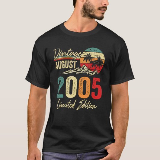 17歳の古いヴィンテージ威厳がある2005 17誕生日 Tシャツ (正面)