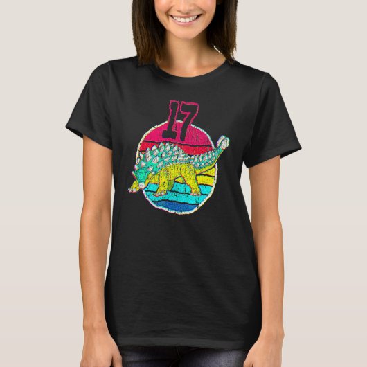 17歳の誕生日おめでとうアンキロサウルス・マグニヴェントリス家族 Tシャツ (正面)