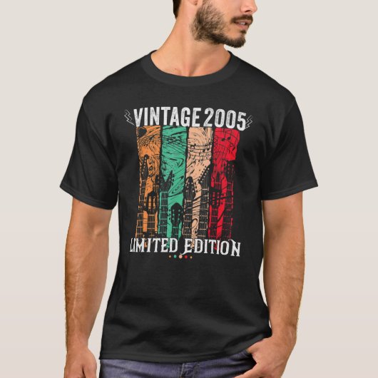 17歳ヴィンテージ2005誕生日17th Tees Tシャツ (正面)