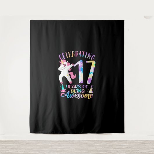 17歳祝のユニコーン素晴らし17世 タペストリー (正面)