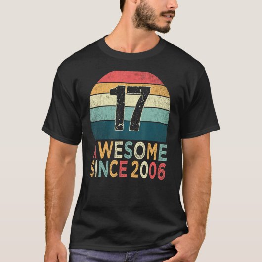 17誕生日ヴィンテージレトロ17歳素晴らしS Tシャツ (正面)