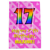 17誕生日:おもしろいピンクハートストライプ、レインボー17 ミディアムペーパーバッグ (裏面)