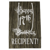 17誕生日: ファンシー, フェイク Wood Look +名前をカスタムする ミディアムペーパーバッグ (裏面)