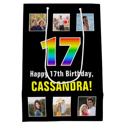 17誕生日：レインボー「17」、写真カスタムと名前 ミディアムペーパーバッグ (裏面)
