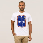 172d Strykerの組の肩パッチのTシャツ Tシャツ (正面フル)