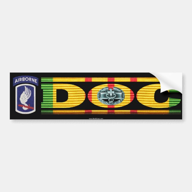 173rd空輸のBde。 CMBのステッカーが付いているDOC バンパーステッカー (正面)