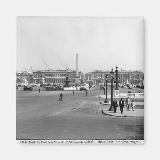 1757年に設計されたPlace de la Concorde マグネット (正面)