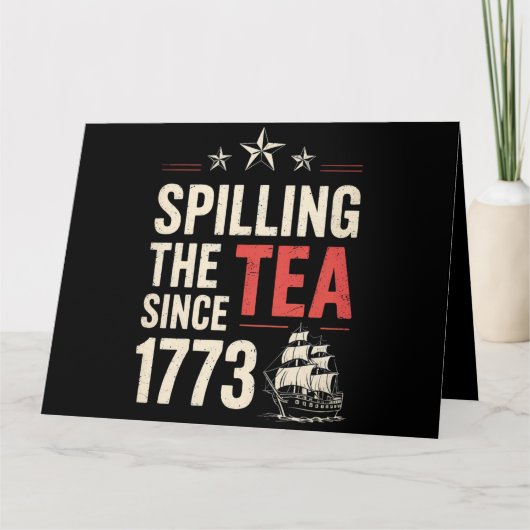 1773年から紅茶をこぼす7月4日の愛国心 カード (正面)
