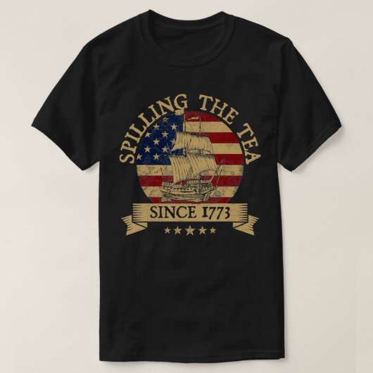 1773年から紅茶を注ぐヴィンテージUs History Tea Tシャツ (デザイン正面)