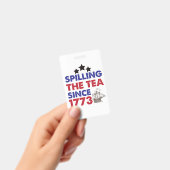 1773年7月4日から茶をこぼすこと バッジ (手持ち)