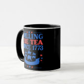 1773年7月4日から1773年までにお茶を注いだ マグカップ (正面左)