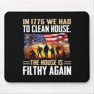 1776おもしろい年にはTシャツを掃除しなければならなかった – Un マウスパッド