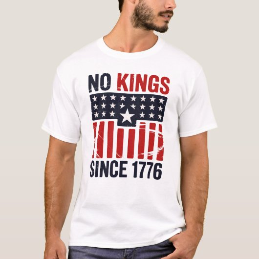 1776年の愛国独立記念日から王はいない Tシャツ (正面)