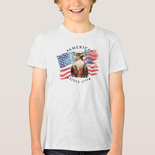 1776年以来のアメリカ 水彩 アメリカ国旗/鷲/花火 トライブレンドTシャツ (正面)
