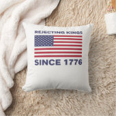 1776年以来王様を拒絶し続ける 抗議のクラシックボールド体 クッション (ブランケット)