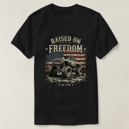 1776 アメリカ国旗: フリーダム モンスタートラックを駆り上げる Tシャツ