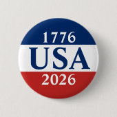 1776 アメリカ 2026 赤 白 青 アメリカ 250周年記念 缶バッジ (正面)